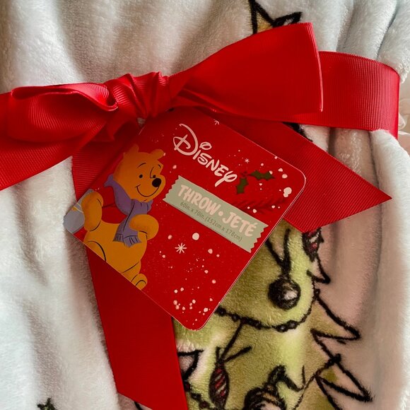 NEW WITH TAGS Disney Winnie the Pooh & Tigger Pale Blue Christmas Blanket - Picture 2 of 4